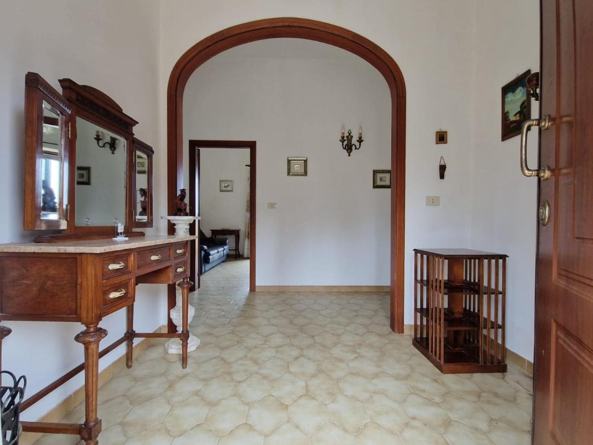 Teresa Iris E Ibisco Giovinazzo
