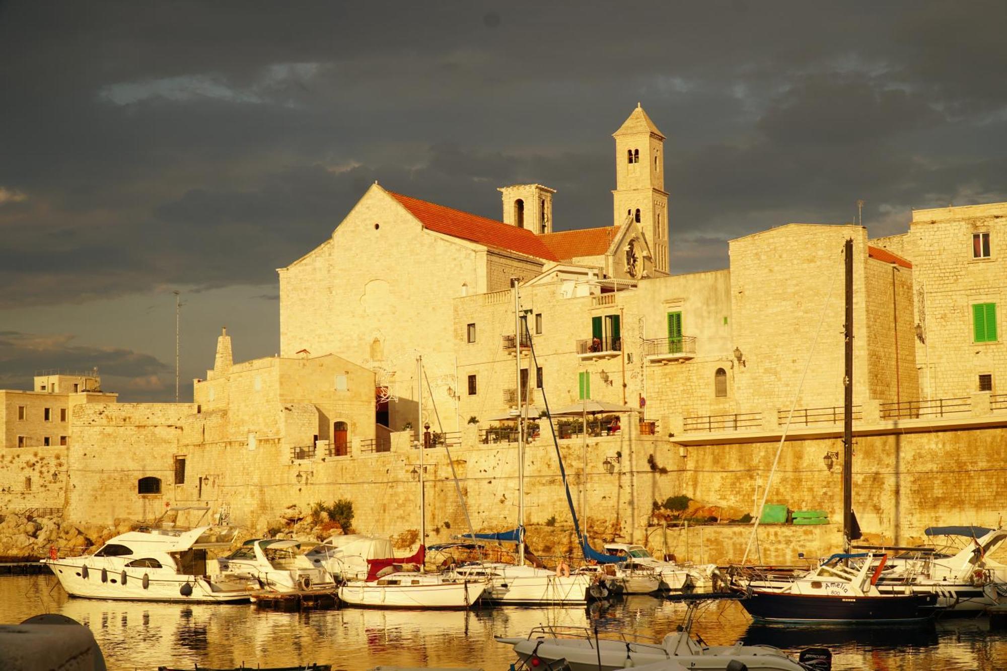 Teresa Iris E Ibisco * Giovinazzo